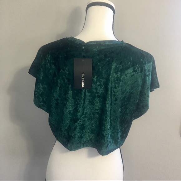 Fashion Nova just chillin velvet crop top - Picture 5 of 5